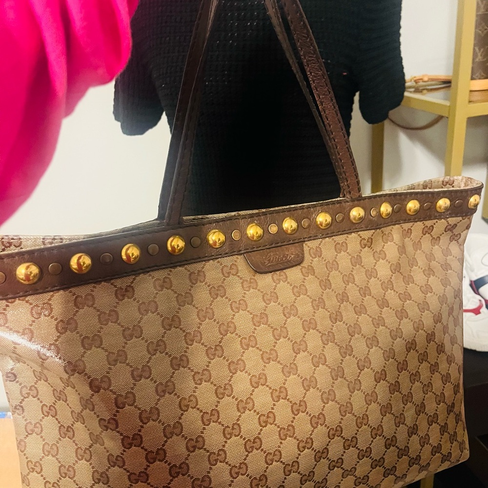 SOLD‼️Gucci Beige and Brown Tote with Gold Studs